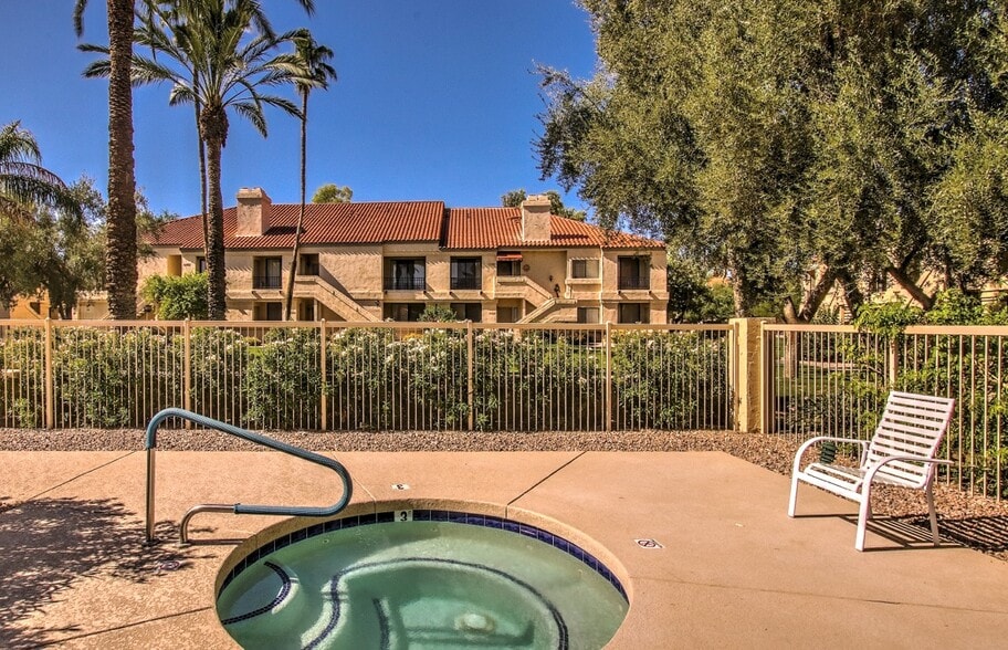 Building Photo - 9708 E Via Linda