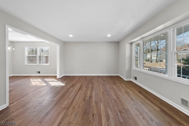 Building Photo - 231 Sutphin Ln