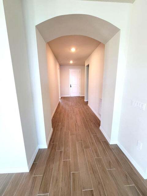 Building Photo - 8295 Vaulting Dr