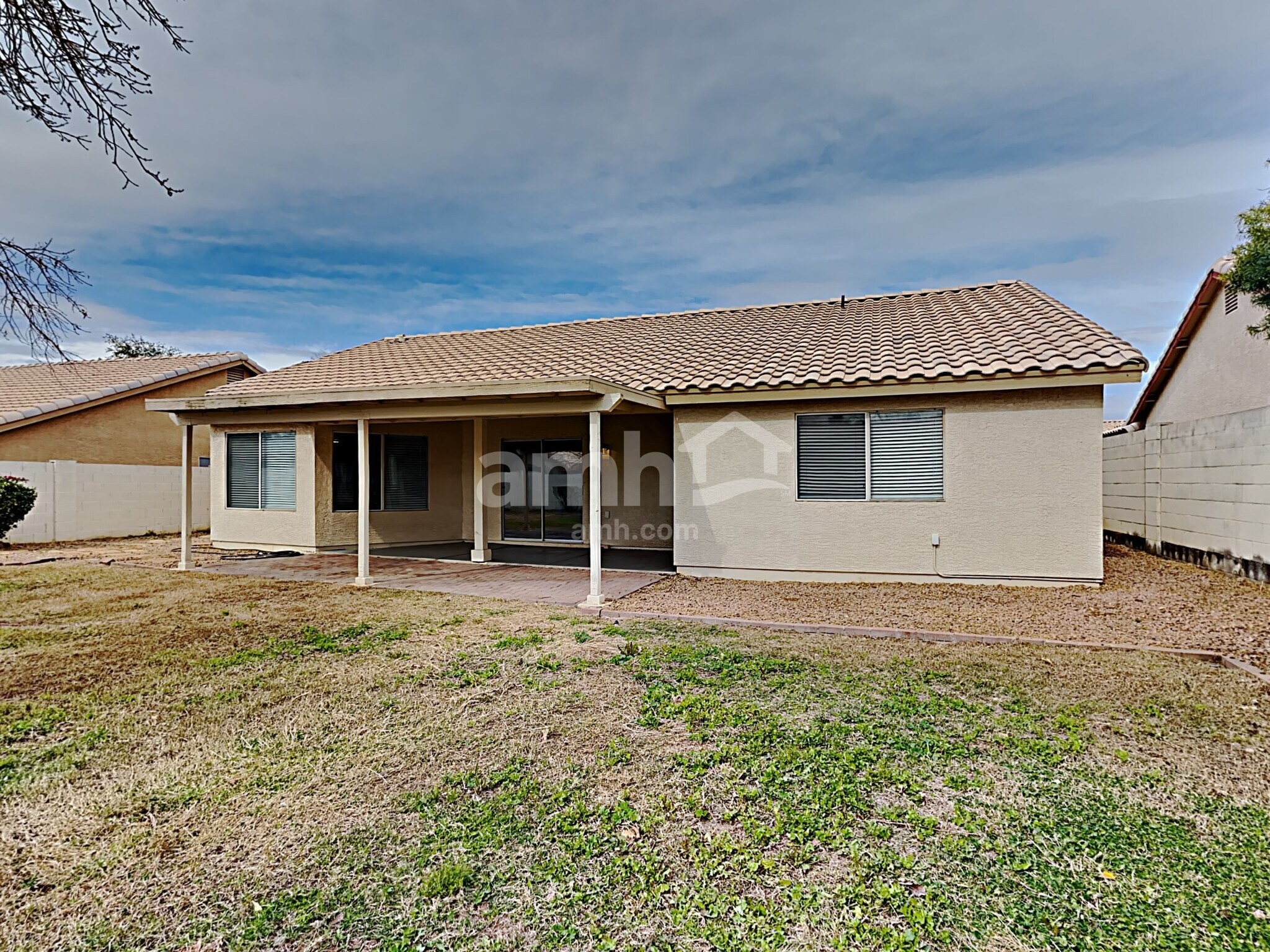 Building Photo - 8523 W Acapulco Ln