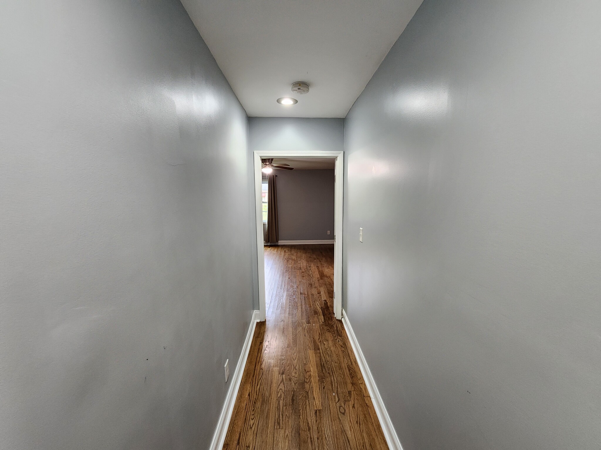 Building Photo - 1377 Avon Ave SW