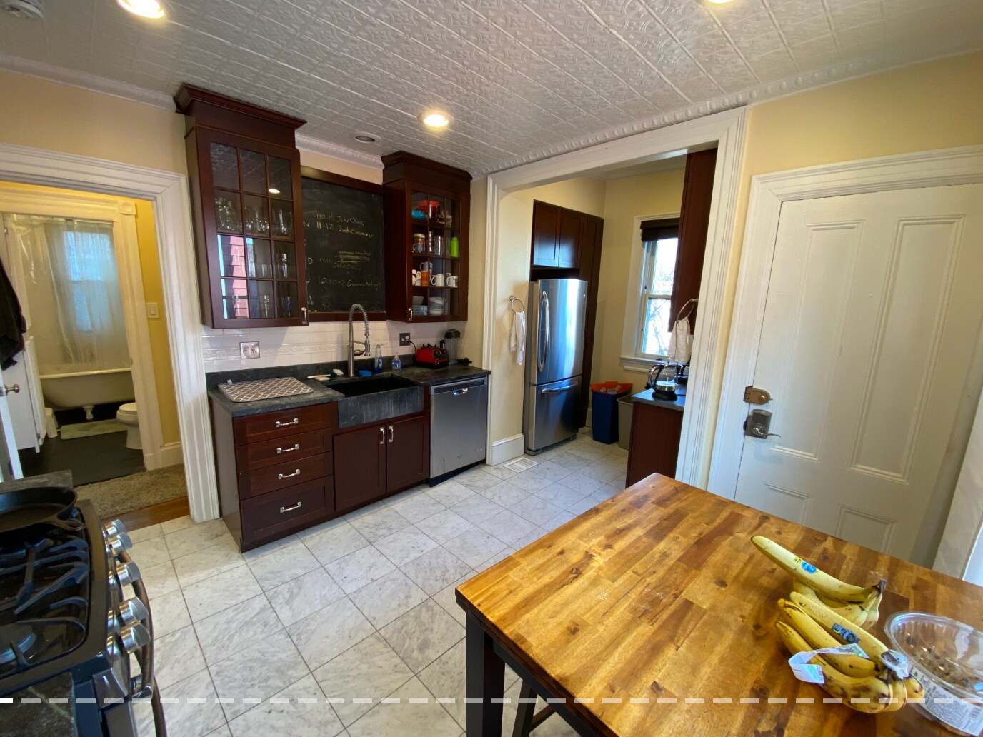 Building Photo - 381 Highland Ave