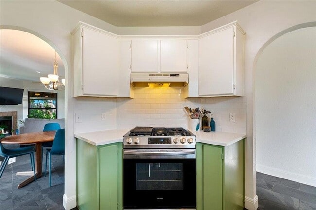 Building Photo - 2506 Jenibeth Ln