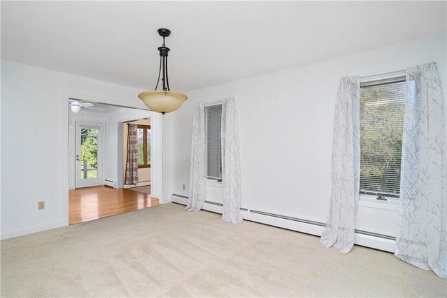 Building Photo - 27 Tobin Ln