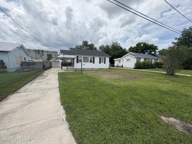 Building Photo - 4458 Manchester Rd