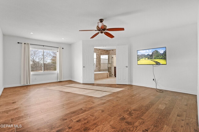 Building Photo - 7216 San Marino Dr