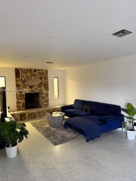 Building Photo - 1267 Scottsdale Rd S