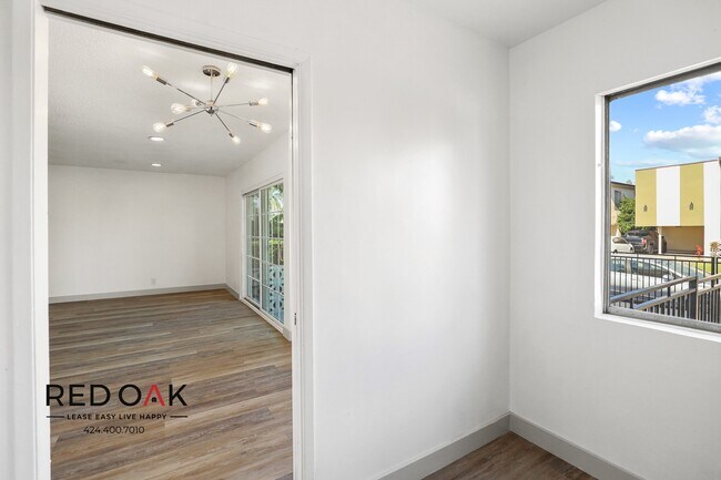 Building Photo - 1965 S Garth Ave