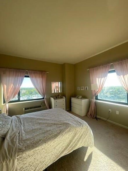 Bed Room - 80 E Milton Ave
