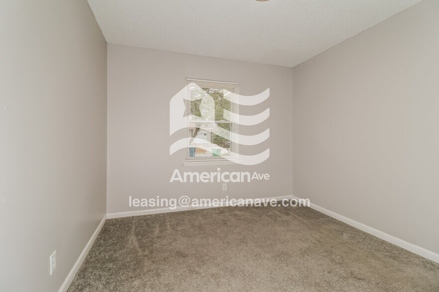 Building Photo - 5801 Southwick Dr