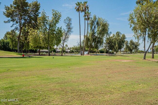 Building Photo - 12019 N Hacienda Dr