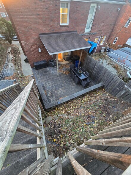 Building Photo - 4338 Coleridge St