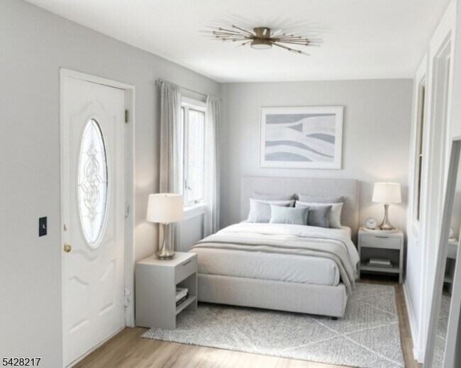 Building Photo - 2144 Evans St