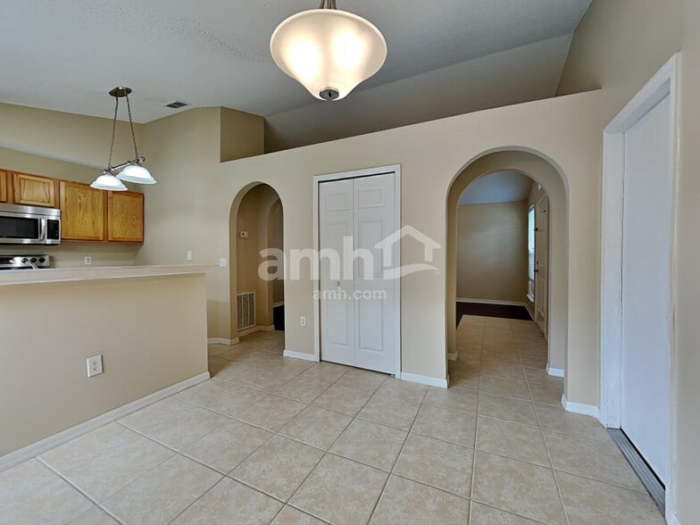 Building Photo - 30230 Rattana Ct