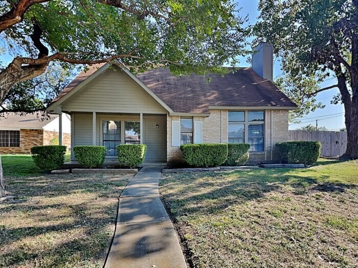 Building Photo - 1386 Southridge Dr