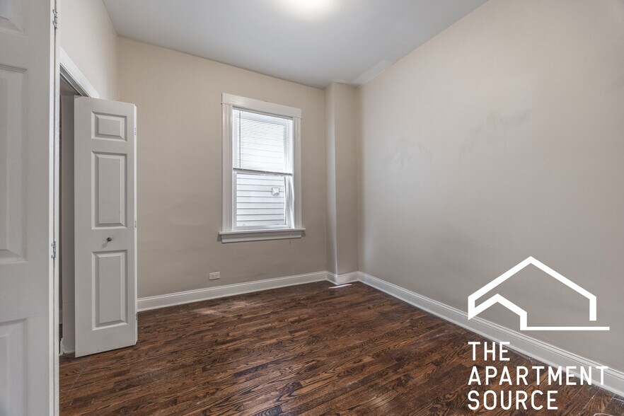 Building Photo - 4849 N Seeley Ave
