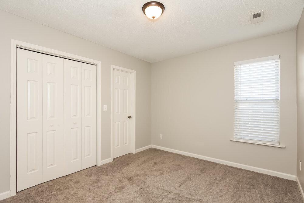 Building Photo - 5832 Mahogany Pl SW