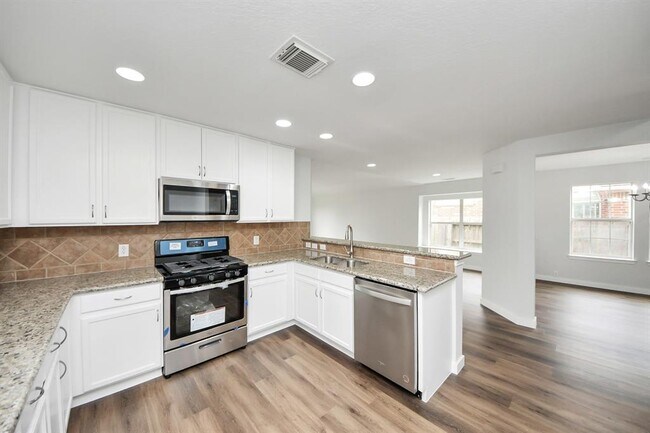 Building Photo - 2703 Edgewick Elm St