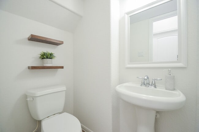 Building Photo - 8906 Hostler Dr