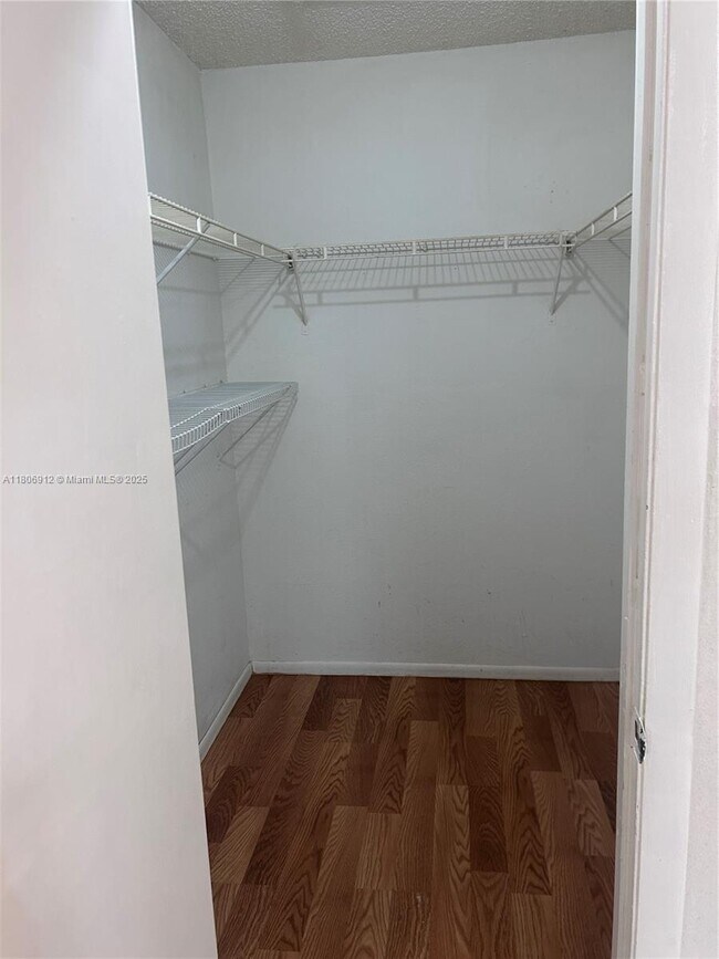 Building Photo - 10581 SW 155th Ct