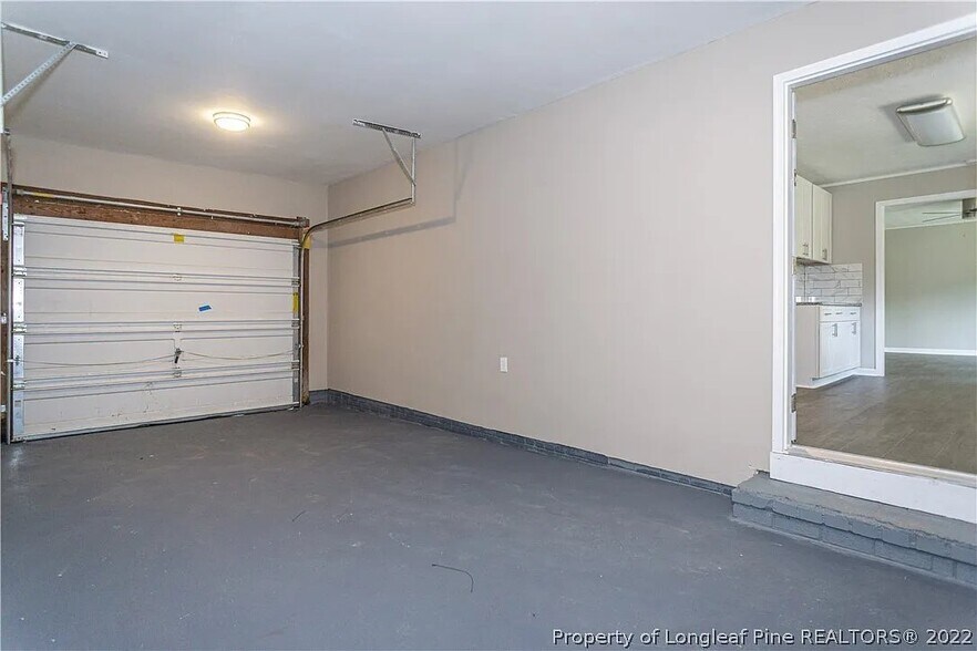 Building Photo - 5219 Remington Rd