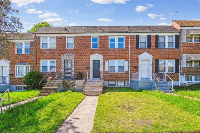 Primary Photo - 3627 Elmora Ave