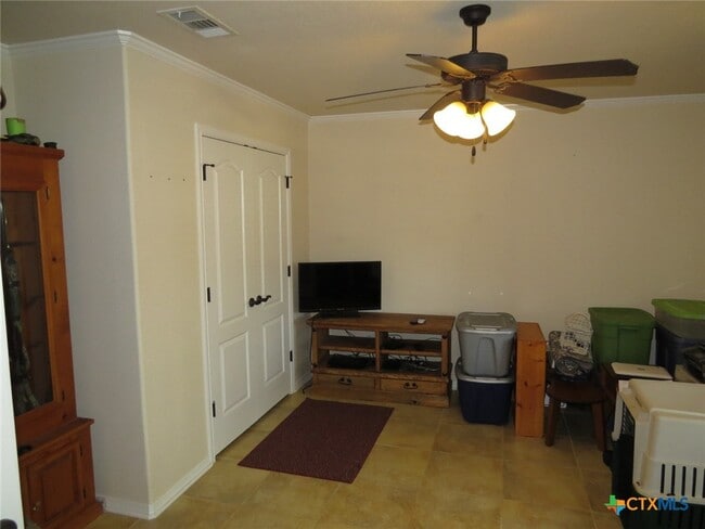 Building Photo - 2505 Mugho Dr