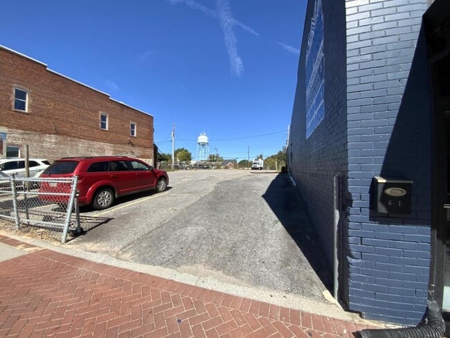 Building Photo - 61 E Main St
