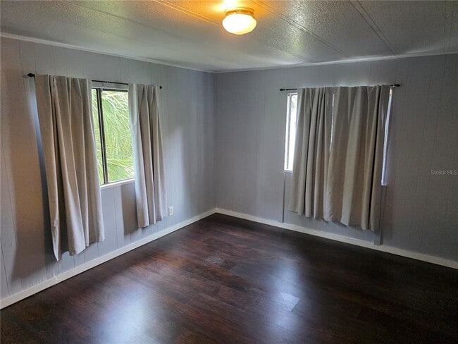 Building Photo - 1305 Sweeney Dr