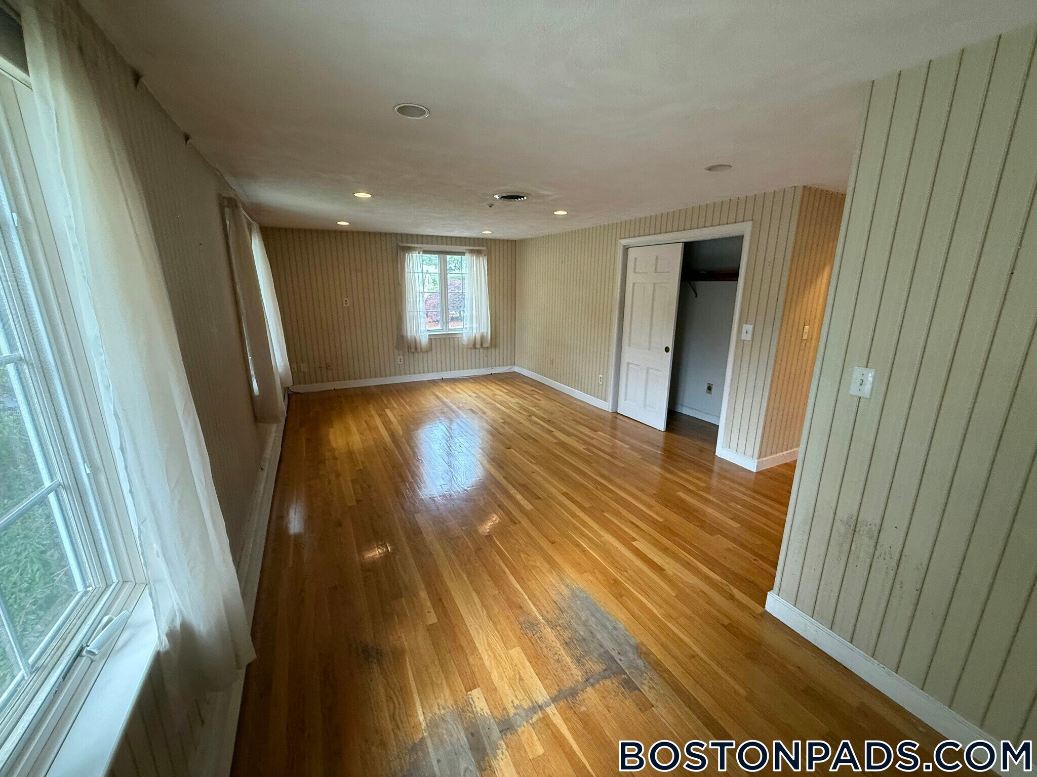 Building Photo - 78 Rosewood Dr