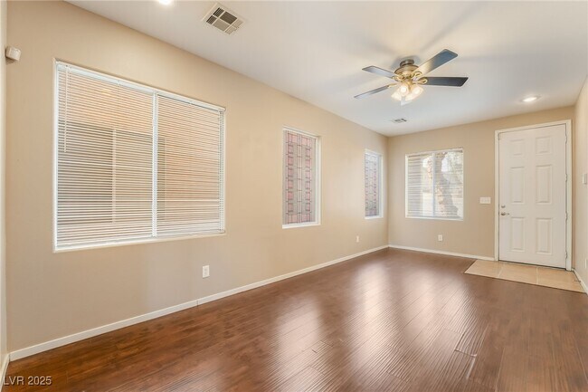 Building Photo - 896 Sheerwater Ave