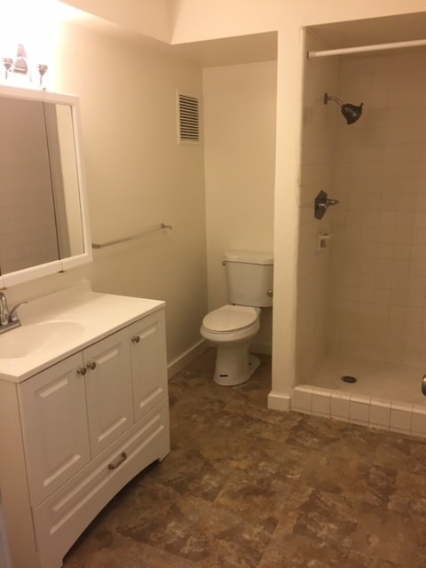 Building Photo - $1,550 Low rise Studio with all utilities included at Punahou Gardens in Makiki