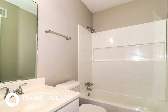 Building Photo - 7135 Hillshire Dr