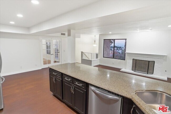 Building Photo - 24124 Mentry Dr