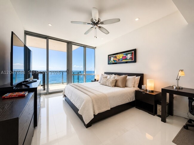 Building Photo - 17121 Collins Ave