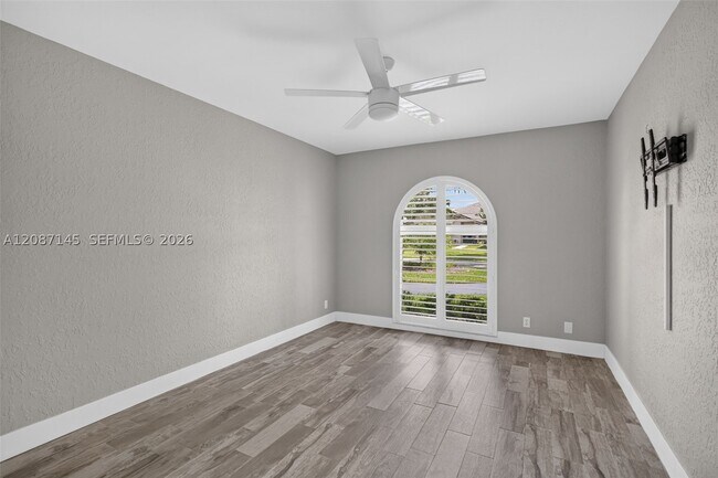 Building Photo - 10885 SW 1st Ct