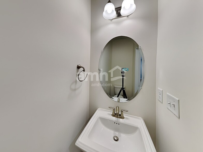 Building Photo - 94 Shelby Ct