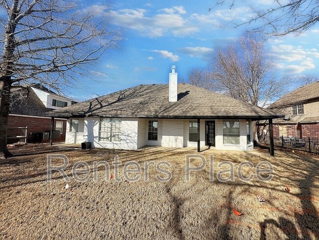 Building Photo - 3827 W Canton St