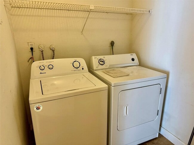 Building Photo - 11461 NW 38th St