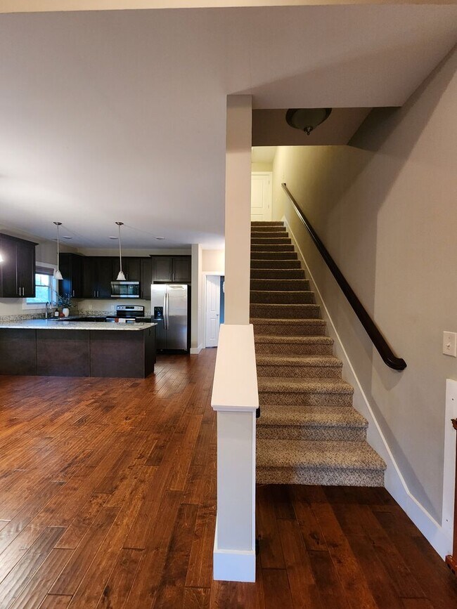 Building Photo - Arden Rental!