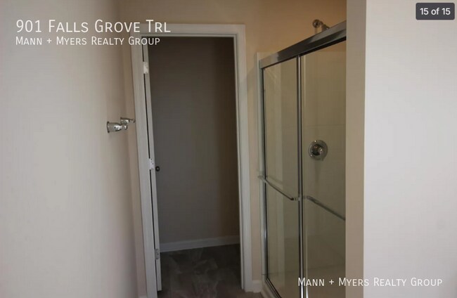 Building Photo - 901 Falls Grove Trl