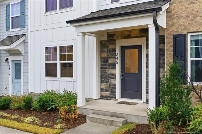 Building Photo - 245 Ribbon Rail St