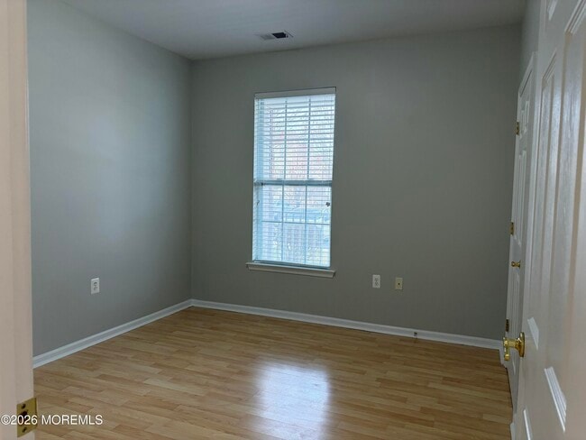 Building Photo - 610 Sophee Ln