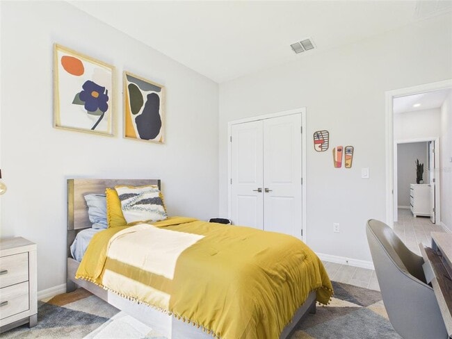 Building Photo - 566 Marion Oaks Blvd