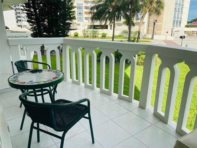 Building Photo - 3199 S Ocean Dr