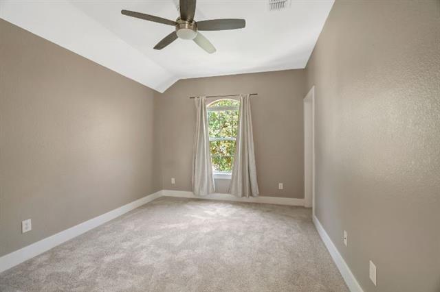 Building Photo - 3812 Lakeway Dr