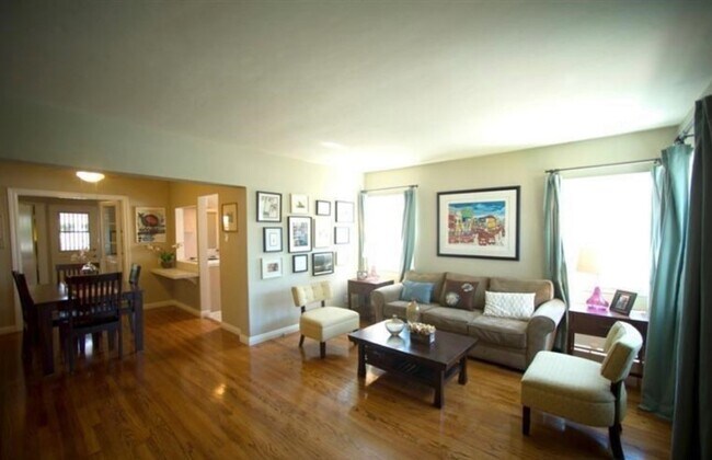 Building Photo - 1000 WESTMONT DR