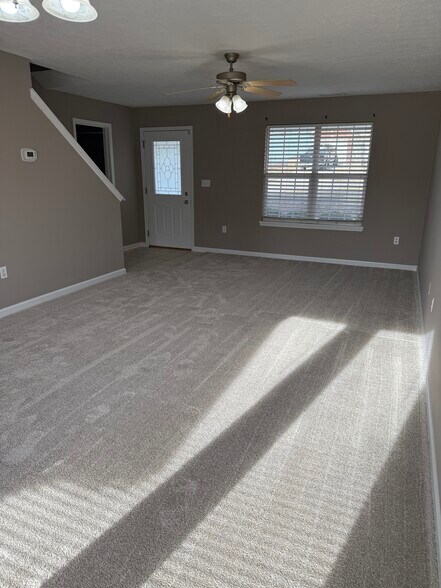 Building Photo - 114 Cortland Ct