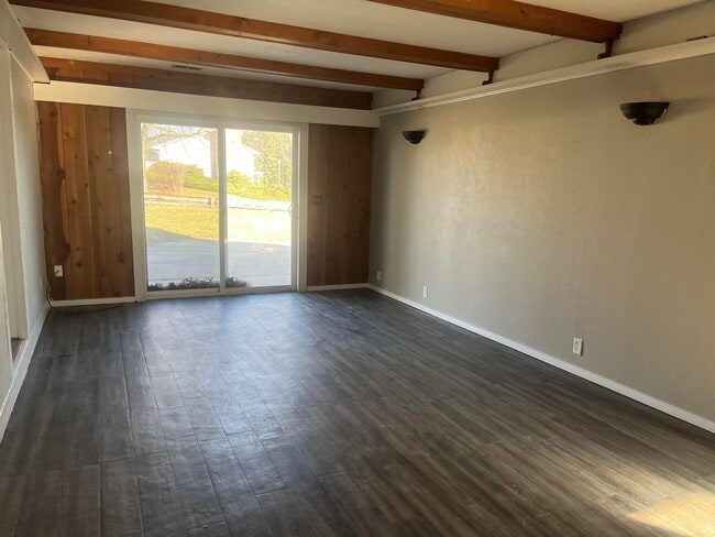 Building Photo - 1470 S Demeter Dr