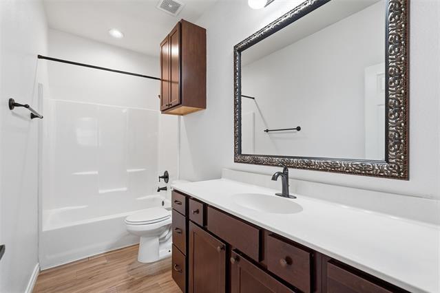 Building Photo - 124 Chris Dr